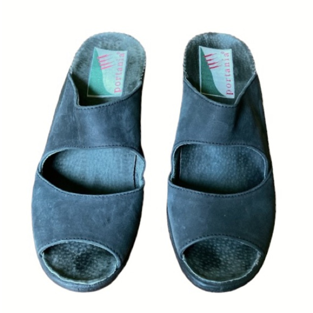 Portlandia Black Suede Slide On Sandal Sz:39/8US